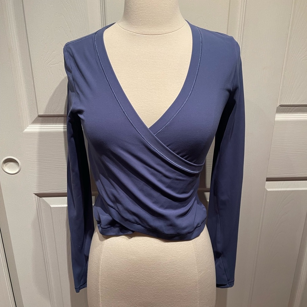 Athleta transcend wrap blue XS